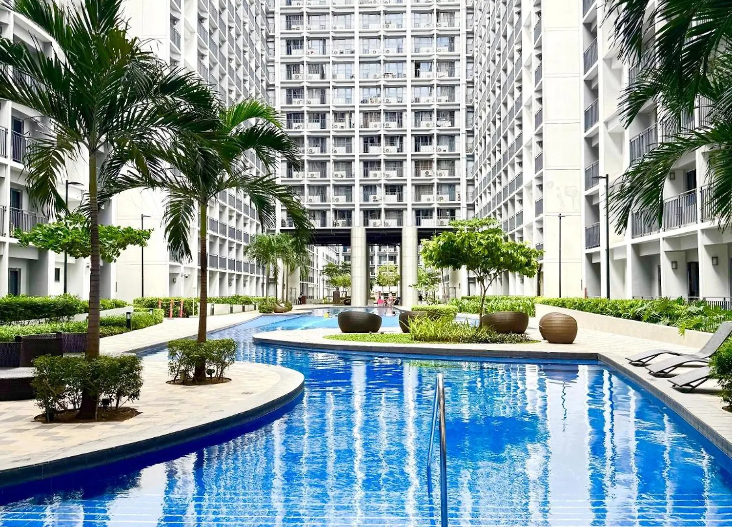 Condo In Moa Arena Near Smx, Airport Wi-Fi Netflix Manila Aparthotel